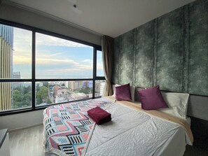 Apartment, 2 Bedrooms, Accessible, Smoking