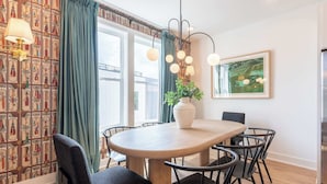 Dining - Two Nashville homes with hot tub, rooftop fire pit & grill, sleeps 24 (Nashville)