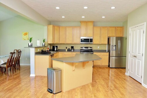 Marvelous 5-bedroom house with AC in Vandalia