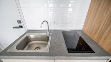 Apartment, Balkon, Hügelblick | Eigene Kochnische