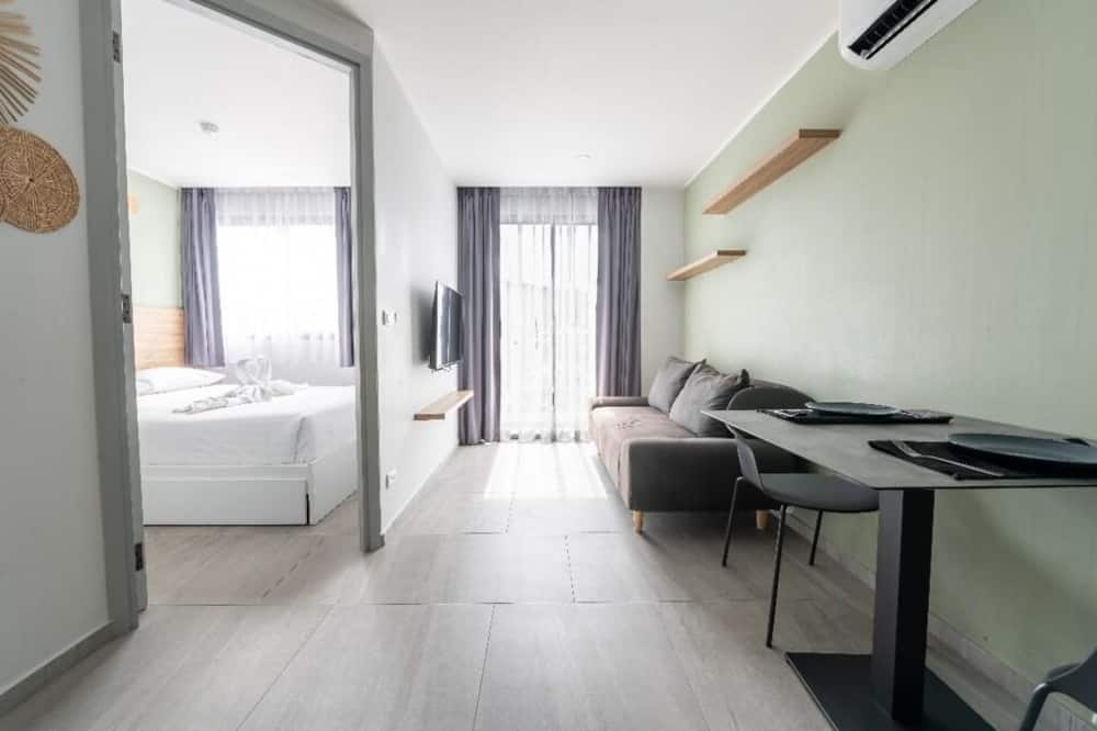 Charming 1-Bed Apt T3- 629