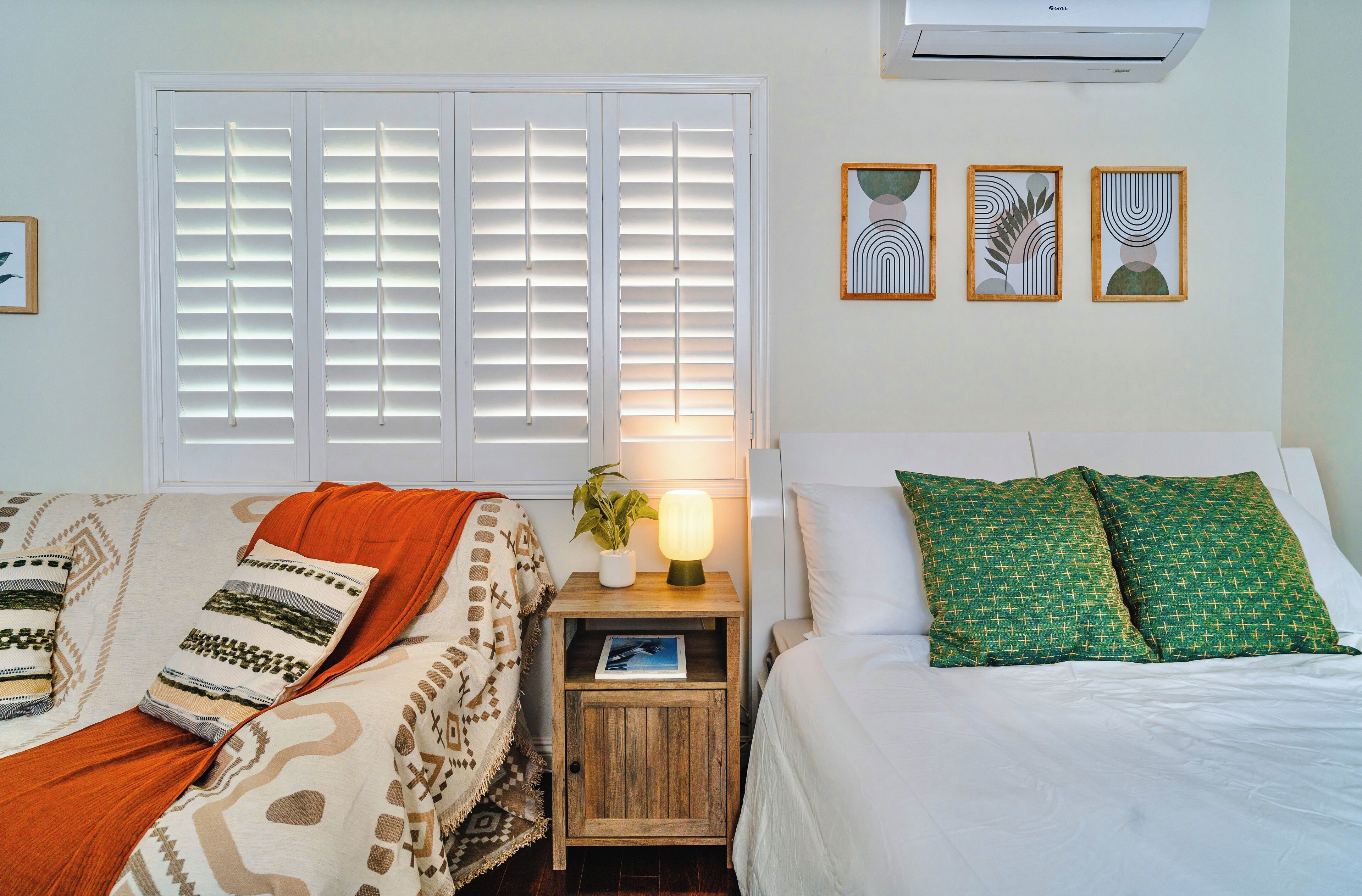 1 bedroom, desk, iron/ironing board, travel cot