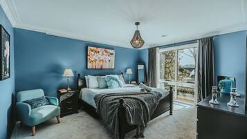 5 chambres, fer et planche Ă repasser, accĂšs Internet, draps fournis