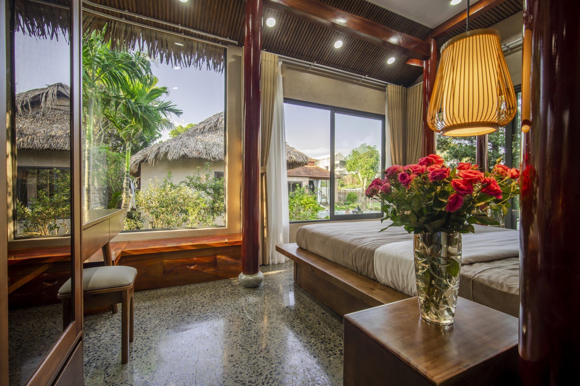 Deluxe-Villa | Laptopgeeigneter Arbeitsplatz, Verdunkelungsvorhänge