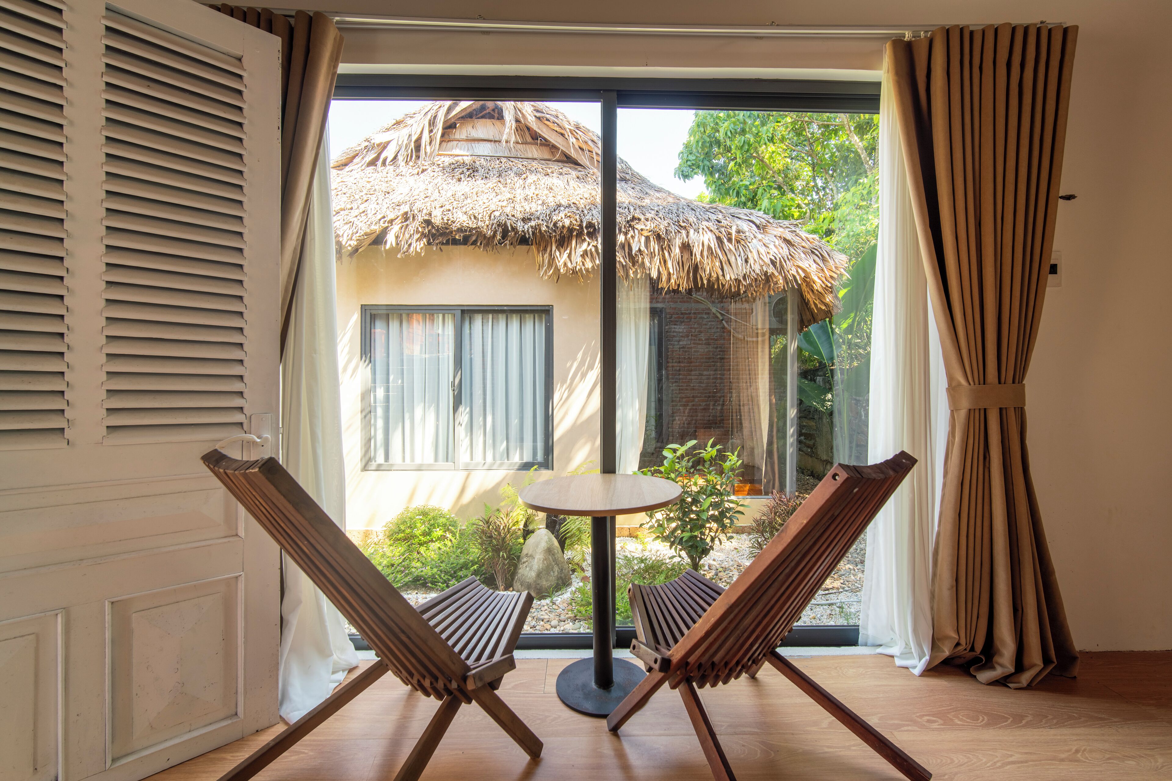 基本雙人房, 花園景 | 手提電腦工作空間、遮光窗簾/窗簾、熨斗/熨衫板、免費 Wi-Fi