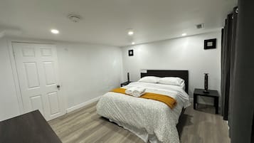 2 多间卧室、WiFi、床单