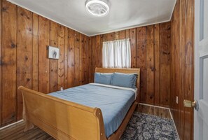 Unclassified image, 5 of 10, button - Corner cozy apartment (Mountain Home)