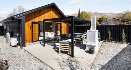 Wanaka Escape - Modern 2 bedroom house