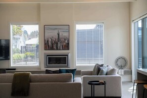 TV, fireplace, offices