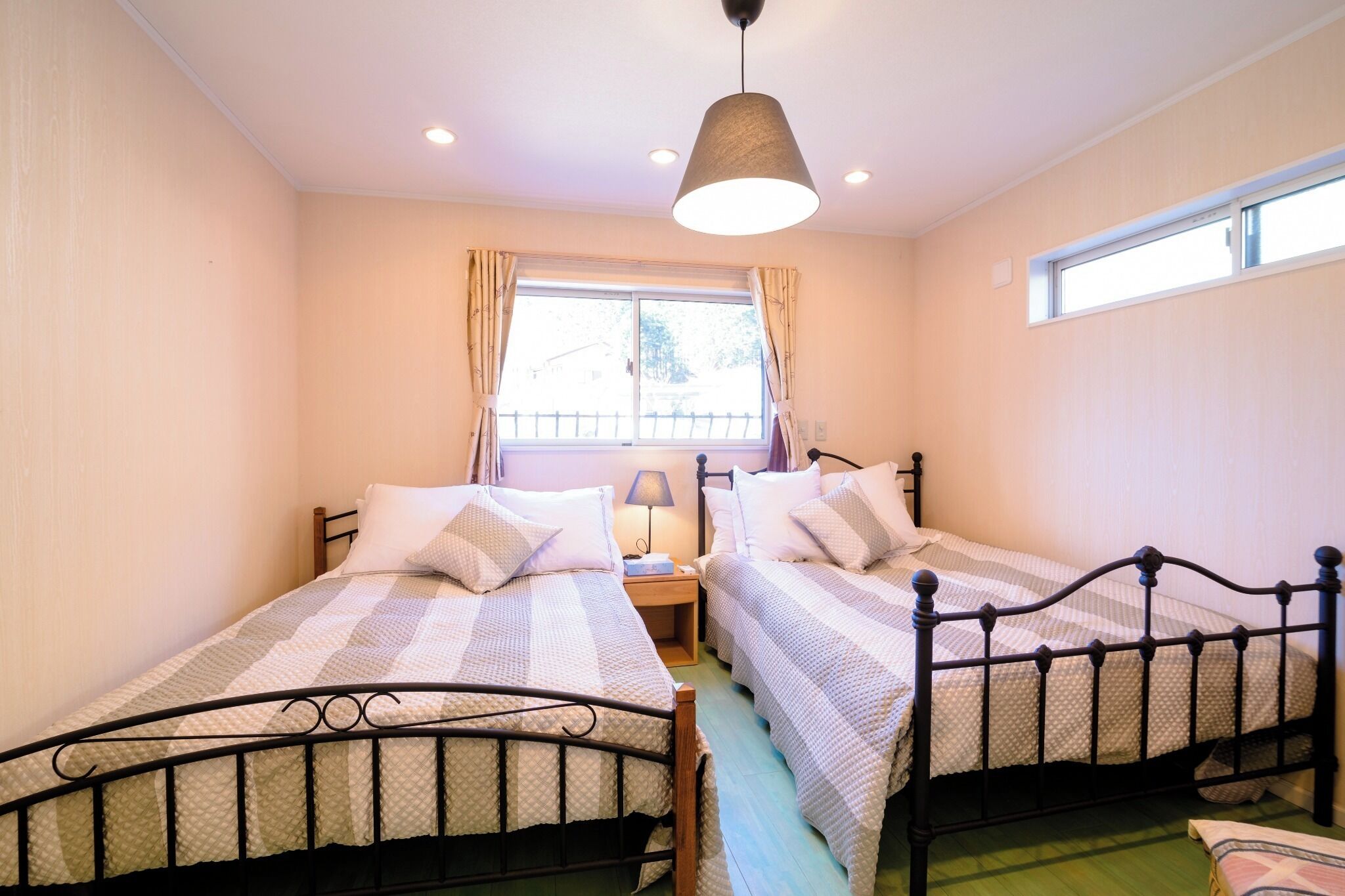 2 bedrooms, desk, free WiFi, bed sheets