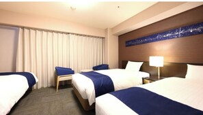 1 bedroom, desk, iron/ironing board, free WiFi - Triple Room Nonsmoking | Breakfast included / Kanazawa Ishikawa (Kanazawa)