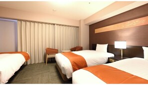 1 bedroom, desk, iron/ironing board, free WiFi - Triple Room Nonsmoking | Breakfast included / Kanazawa Ishikawa (Kanazawa)