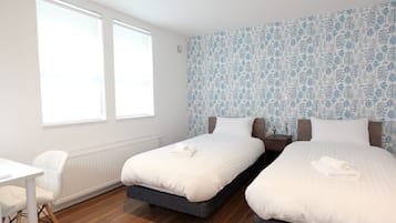 6 bedrooms, desk, iron/ironing board, free WiFi