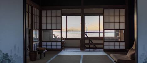 4 chambres, bureau, Wi-Fi gratuit, draps fournis