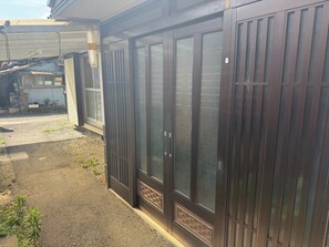 Exterior detail - A base for beach fun | 10 minutes from Tateyama 8 / Tateyama Chiba (Tateyama)