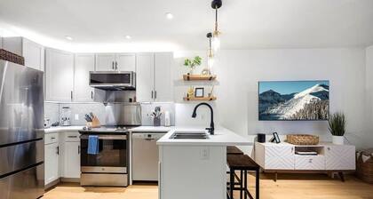 West Side Chic: A Light & Bright Ski Retreat