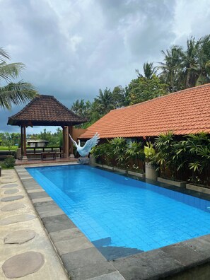 Outdoor pool - Nagasari Bloom Ubud (Ubud)
