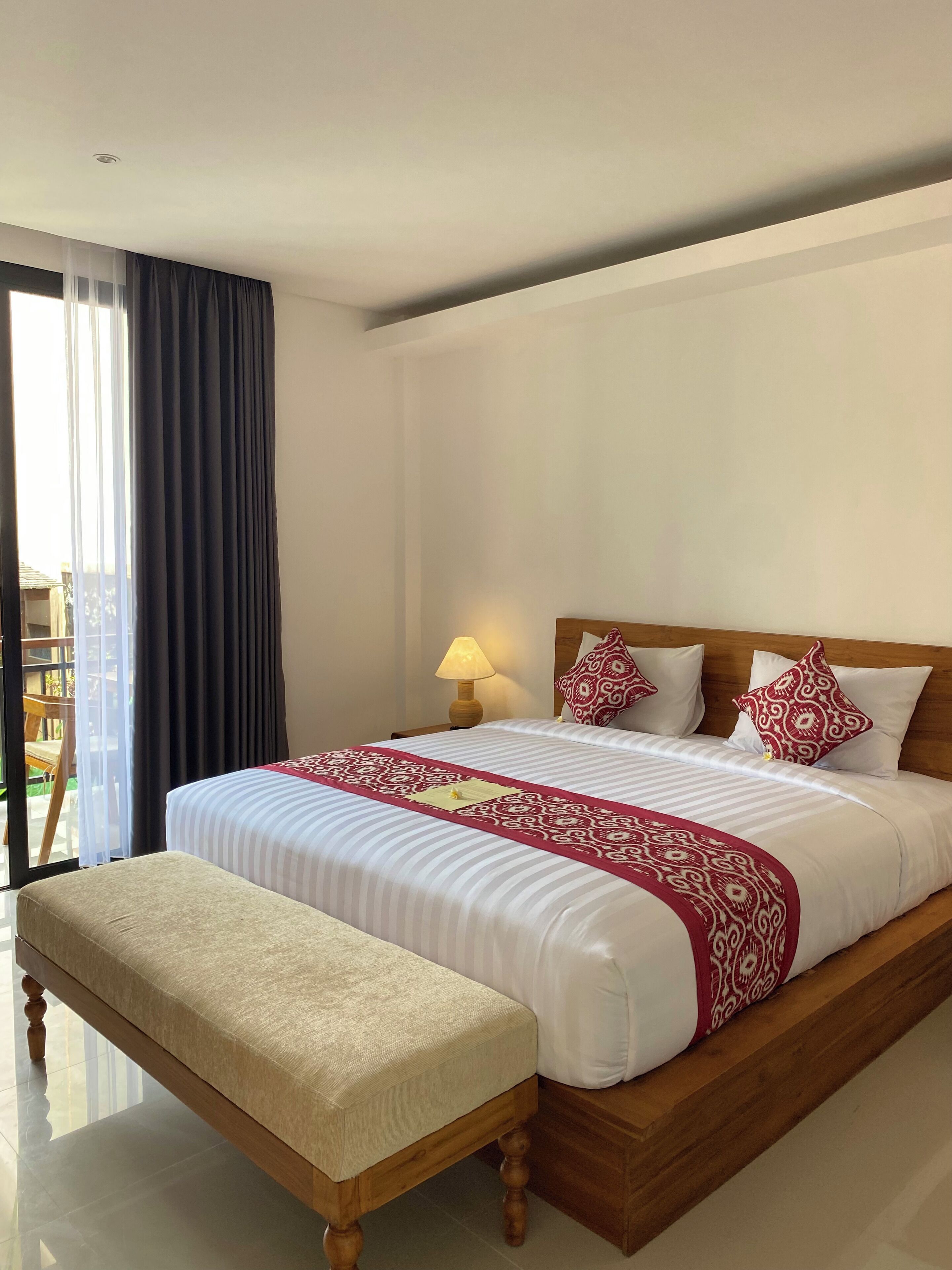 Deluxe Double Room | In-room safe, blackout drapes, WiFi (free)