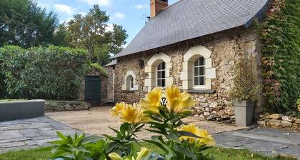 Petit nid douillet dans joli village proche de la LOIRE