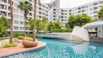 Studio, Multiple Bedrooms, Accessible, Smoking | Pool | Outdoor pool