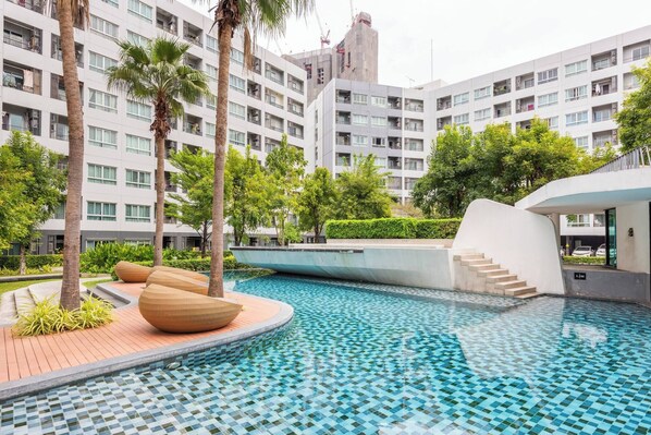 Studio, Multiple Bedrooms, Accessible, Smoking | Pool | Outdoor pool