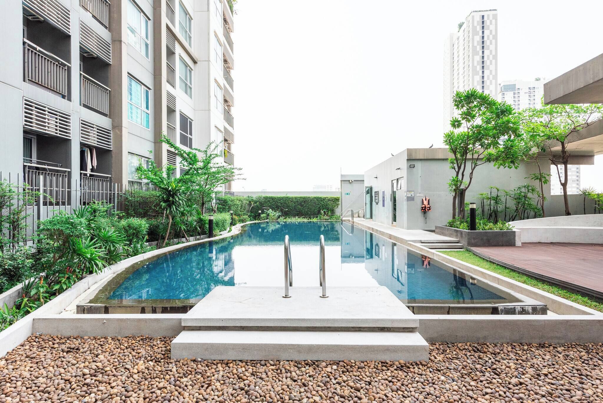 Apartment, 2 Bedrooms, Accessible, Smoking | Pool | Outdoor pool
