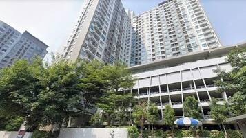 Apartment, 2 Bedrooms, Accessible, Smoking | Bahagian luar