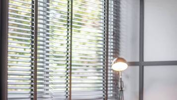 Condo, 1 Bedroom, Smoking, Pool View | Interior