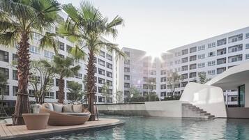 Studio, Multiple Bedrooms, Accessible | Pool | Outdoor pool