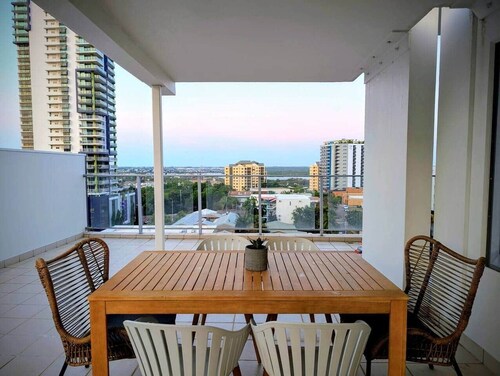 The ultimate private 2-bedroom apartment in Darwin CBD