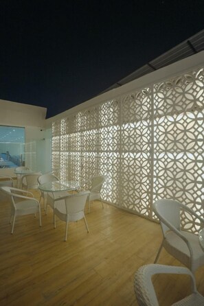 Rooftop terrace - Knightz bridge (Faizabad)