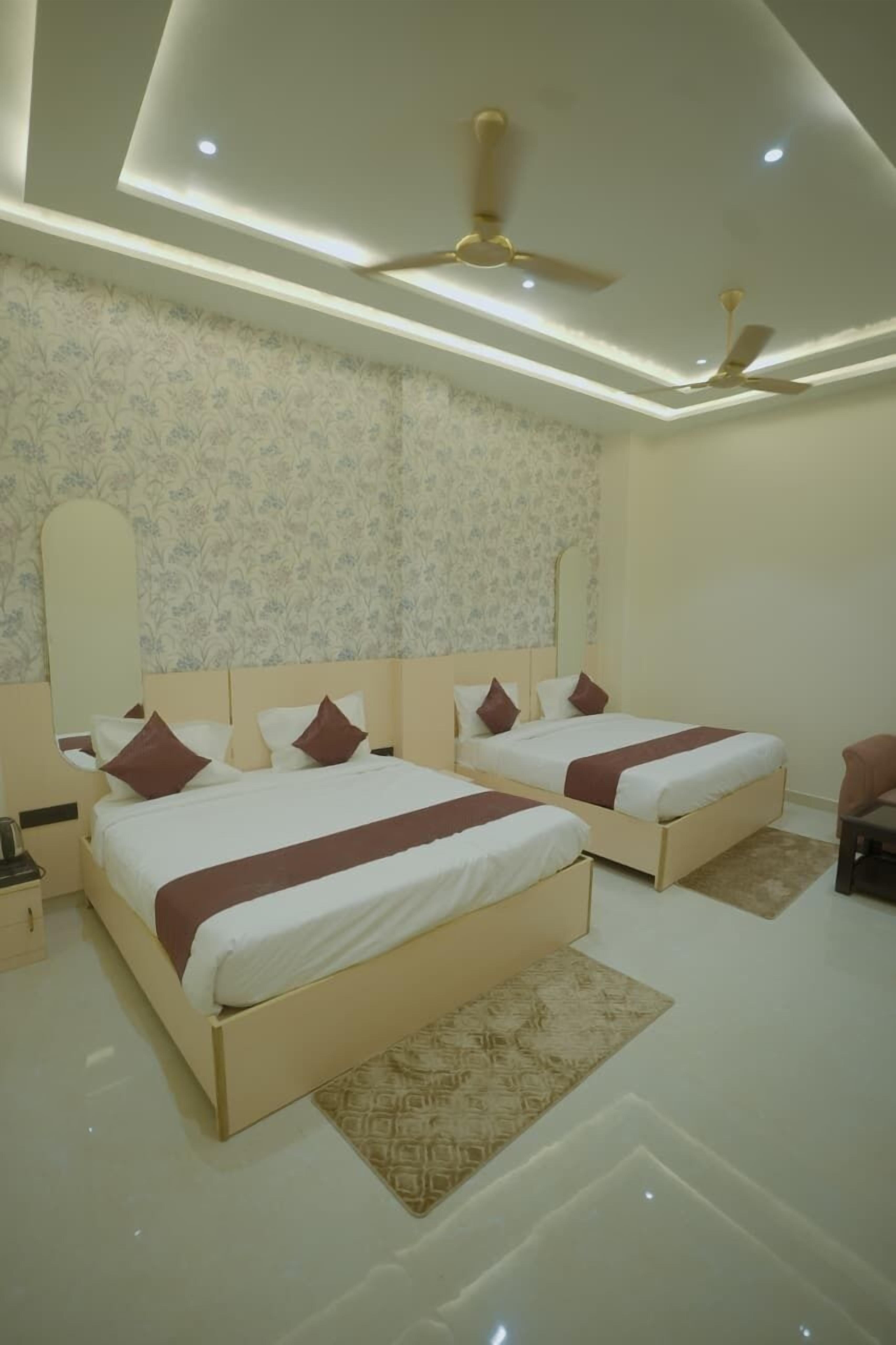 Family Room | Free WiFi