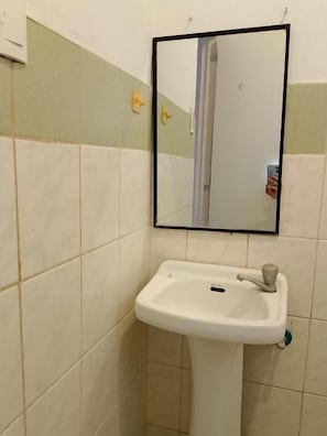 Habitación doble Deluxe | Baño | Toallas