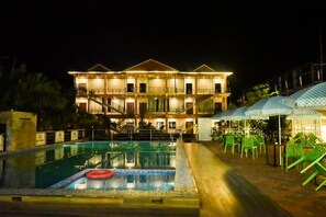 Front of property – evening/night