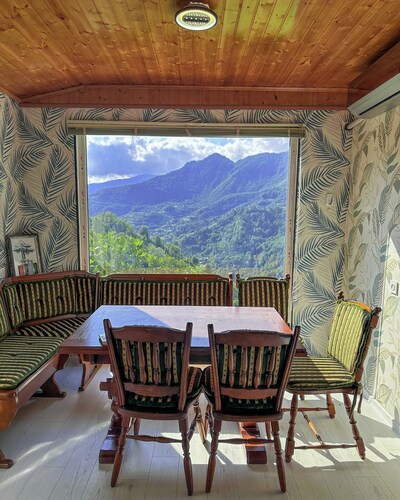 Tremendous villa with AC in Akutsa - 5 bedrooms for a perfect getaway