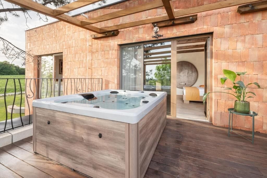 Quarto luxo, banheira de imersão | Terraço/pátio