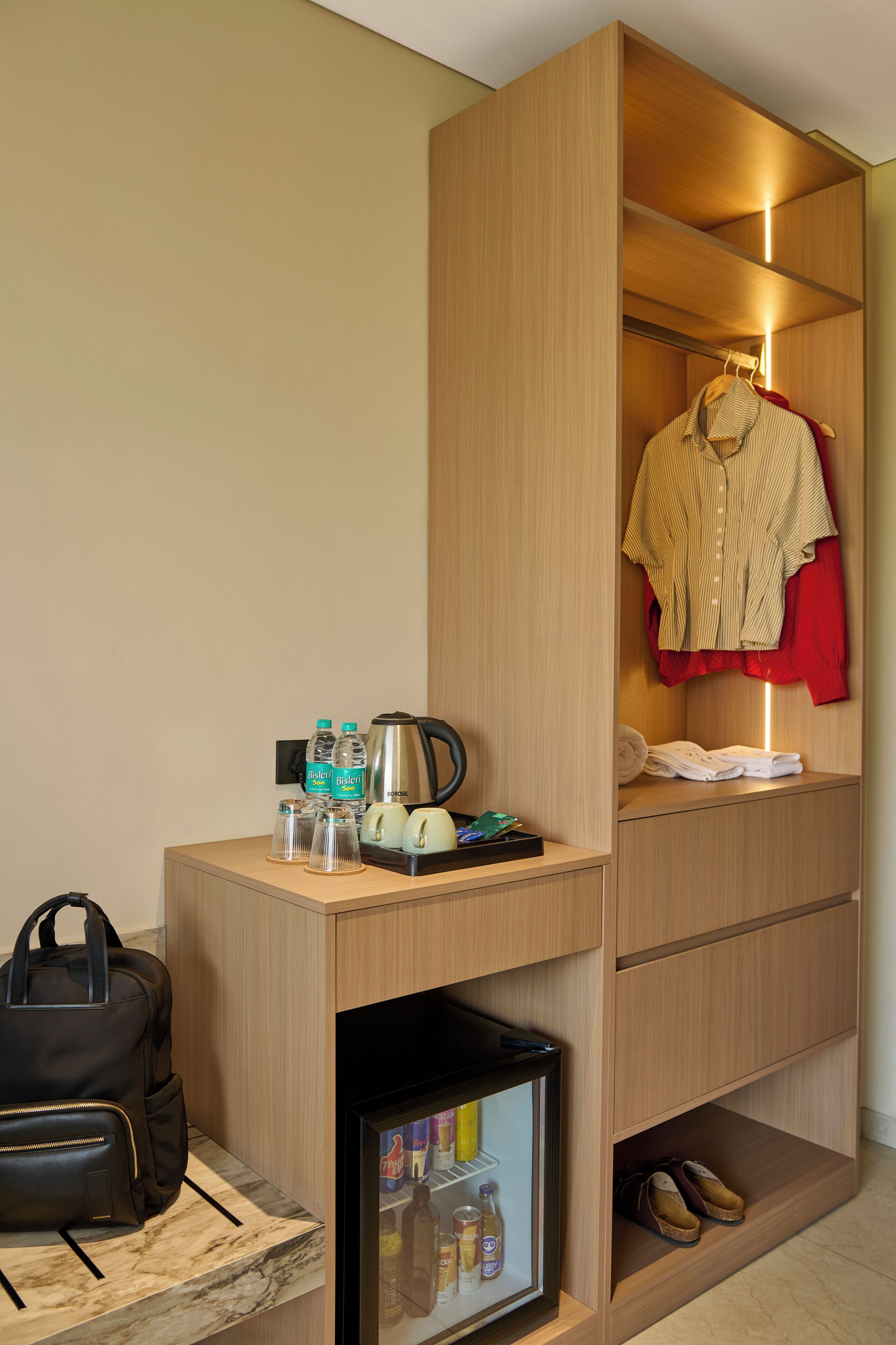 Hochwertige Bettwaren, Minibar, Zimmersafe, Schreibtisch