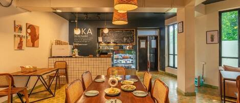 Daily English breakfast (INR 550 per person)