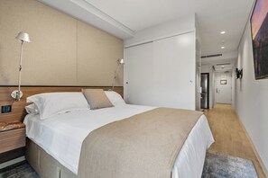 1 chambre, fer et planche à repasser, Wi-Fi gratuit, draps fournis