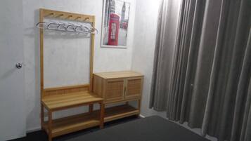 Bügeleisen/Bügelbrett, Bettwäsche