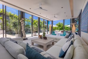 Living area - Villa Aqua (Takua Thung)