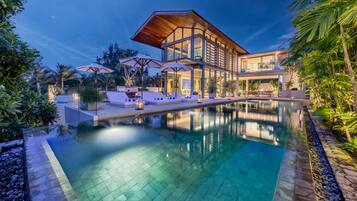 Kolam renang terbuka