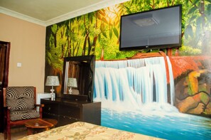 Desk, laptop workspace, free WiFi