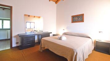 Standard House, Multiple Bedrooms, 2 Bathrooms (Casa Letizia) | 3 bedrooms, free WiFi, bed sheets