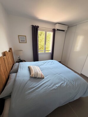4 Schlafzimmer, Bügeleisen/Bügelbrett, kostenloses WLAN, Bettwäsche