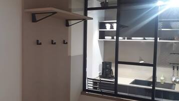 Kühlschrank, Ofen, Herdplatte, Geschirrspüler