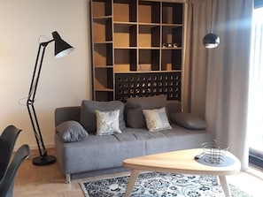 TV - Apartment 'Lieblingsplatz' with Shared Terrace, Balcony and Wi-Fi (Brilon)