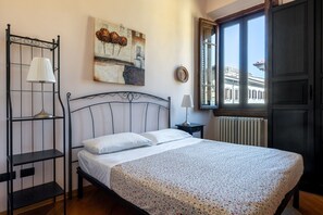 2 Schlafzimmer, Reisekinderbett, kostenloses WLAN