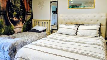 1 bedroom, iron/ironing board, Internet, bed sheets