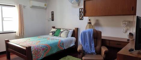 1 bedroom, iron/ironing board, Internet, bed sheets